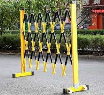 Portable Road Safety Barriers - Durable Traffic Control Solutions