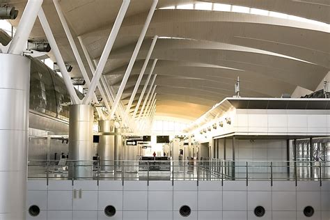 The World's 10 Largest Airports By Surface Area - WorldAtlas.com