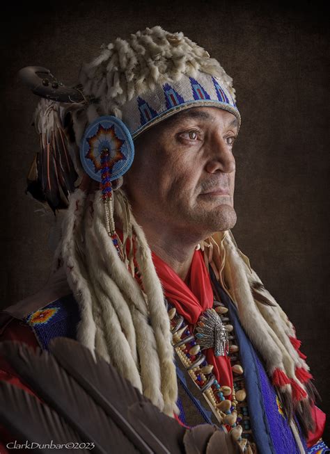 Photographer Attends Powwows To Take Evocative Portraits of Native ...