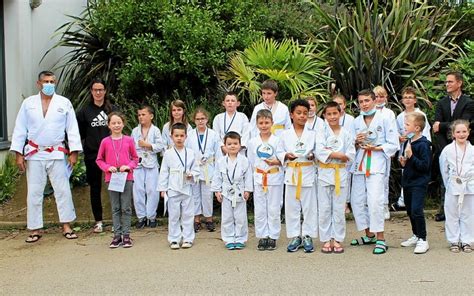 Remise des trophées et médailles aux jeunes du Judo club de Saint