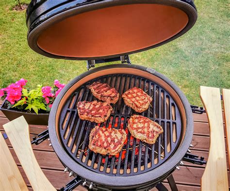 What is a Kamado grill? Expert explanation and advice | Homes & Gardens