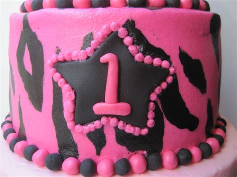 Hot Pink Minnie Mouse CakeCentral