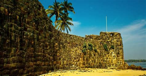 An Ode To History.. A photo montage: Sindhudurg..The Sea Fort