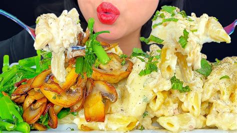 Asmr Chicken Alfredo Pasta With Mushrooms And Broccoli Rabe Eating