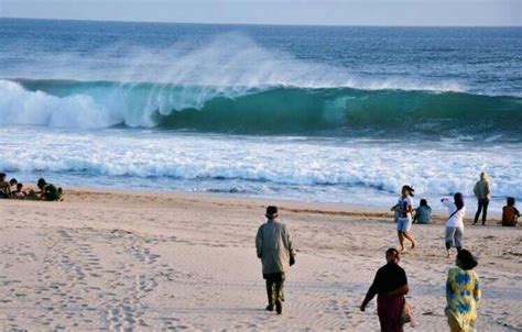 Tempat Wisata Pantai Ujung Genteng Sukabumi Petawisata Id