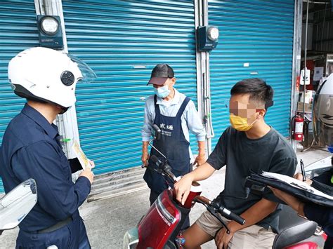 沒戴安全帽的一大堆｜宣導微電車新法及防制歲末酒駕，玉警編排大執法宣導及取締並重，12 5日單日取締36件違規駕駛！ 東台灣新聞網