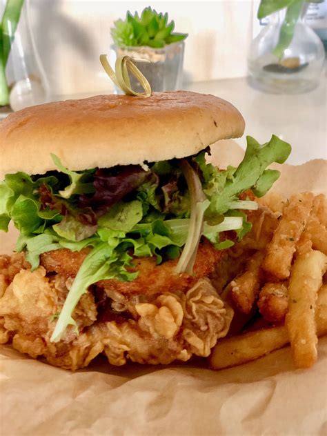 CHICKEN INSIDER: Truly the Best Chicken Sandwich Ever ...