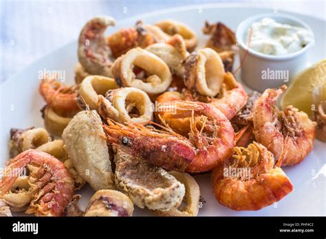 Mixed Deep Fried Fish Shrimp And Squid Platter Stock Photo Alamy