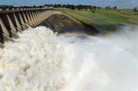 Floodgates Remain Open At Vaal Dam Residents Urged To Evacuate Dfa