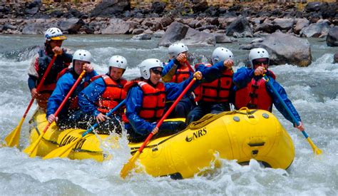 Canotaje Y Zipline Rio Urubamba D A Andino Per Tours