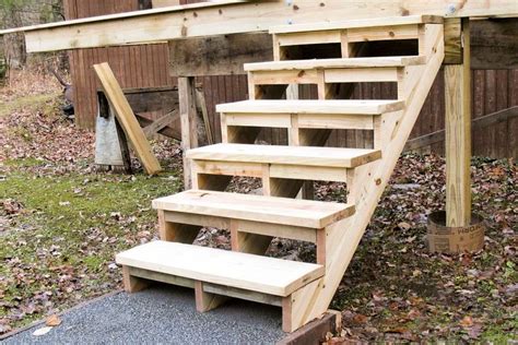 Easy Diy Free Standing Wooden Steps