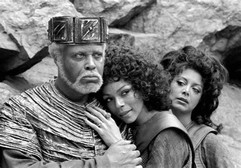 James Earl Jones With Rosalind Cash And Ellen Holly In King Lear At The