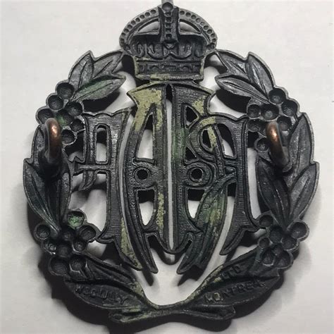 Royal Australian Air Force Wwii Cap Badge By W Scully Montreal London Coin Centre Inc