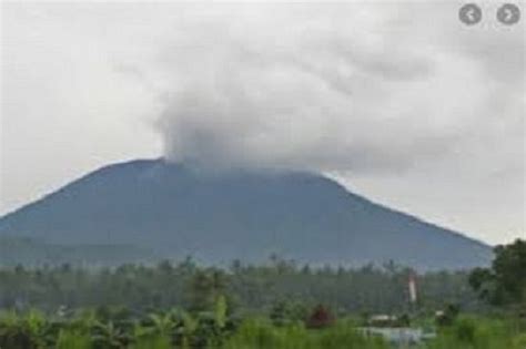 Awal Mei Gunung Merapi Semburkan 42 Kali Guguran Lava Pijar