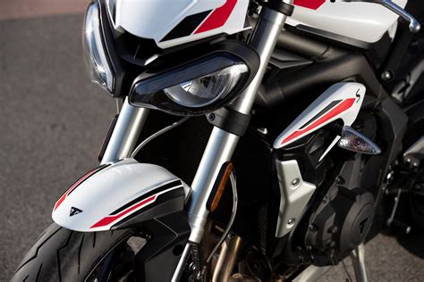 Triumph 660 Street Triple S 2020 Fiche Moto Motoplanete