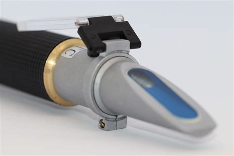 Salt Water Aquarium Refractometer - Reef Casa