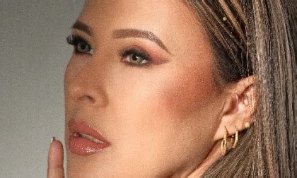 Alondramilf Live Vr Porn And Vr Cam Girl Sex Shows Vrporn