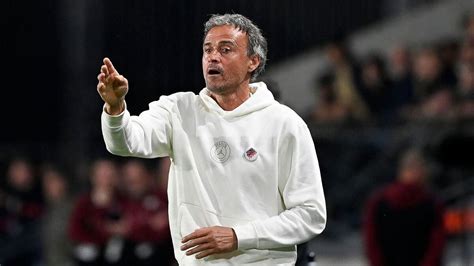 Metz Psg 0 2 Luis Enrique Pari Osé Mais Réussi Avec Un Onze Inédit