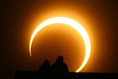 Heres How To Watch The Solar Eclipse Safely