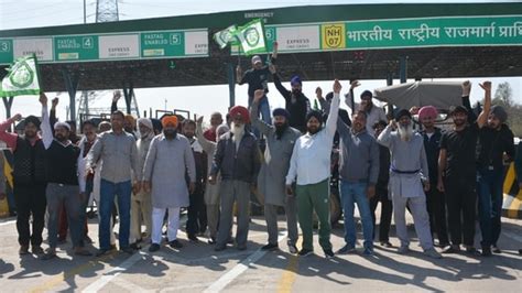 Farmers Protest Highlight Delhis Singhu Tikri Borders To Reopen