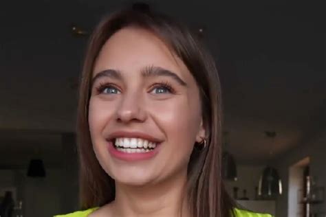 Oliwia Bieniuk Zasypana Komplementami To Przez Zdj Cie W Bikini Z Cha Up Natemat Pl