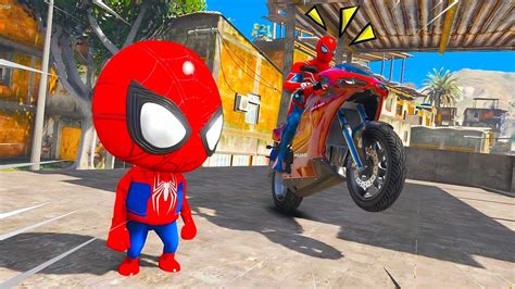 Bebe Homem Aranha E Seu Pai Manobras Radicais De Moto No Gta