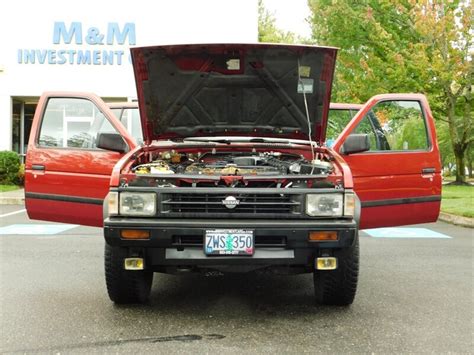 1990 Nissan Pathfinder SE 4dr Sport Utility 4X4 5 SPEED MANUAL CLEAN