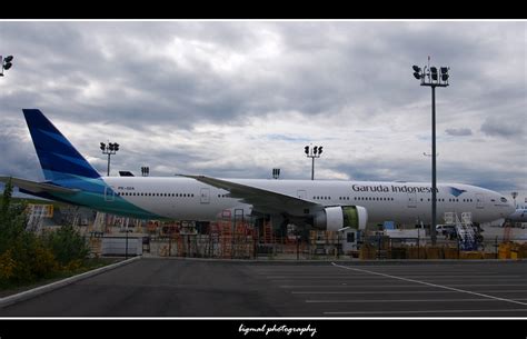 Epic Avgeek Photo Garuda Indonesias First Boeing 777 300er In Full