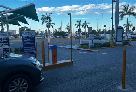 Sams Puerto Vallarta cuánto cuesta el boleto de estacionamiento