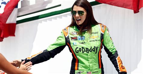 Danica Patrick’s Daytona 500 paint scheme is unmistakable - SBNation.com