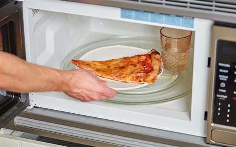 How To Reheat Pizza In The Microwave Pizzeria Ortica