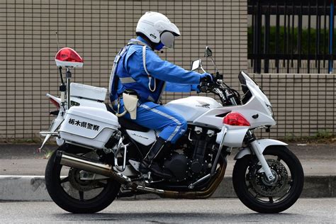 アルハチ On Twitter 栃木県警察 交通機動隊 白バイ Honda Cb1300p 白バイの前面に書いてあるとちぎの文字が最高です