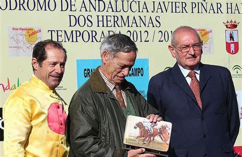 Javier Hidalgo bodeguero de éxito y jockey capaz de ganar a los 61 años