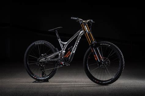 Commencal News