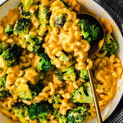 Easy Broccoli Mac And Cheese The Cheese Knees