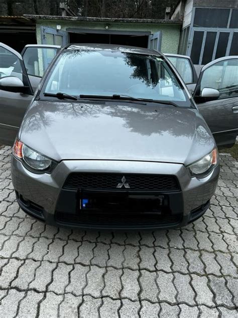 Mitsubishi Colt 1 3 Cleartec Invite 2010 L