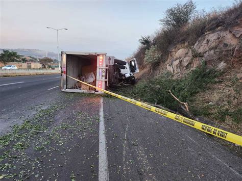 Tonalá Hombre muere tras volcar en el nuevo Periférico Grupo Milenio