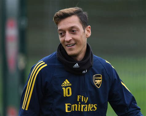 Mesut Ozil Posts Eight Word Message After Arsenal U Turn Is Confirmed