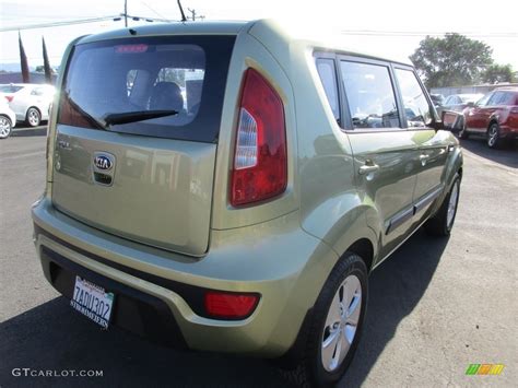 2013 Alien Green Kia Soul 16 120738661 Photo 7 Car