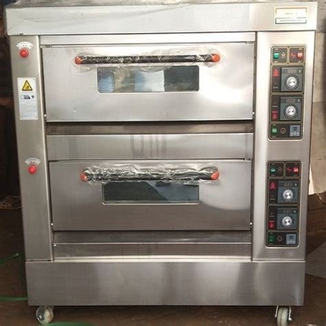 Aluminum 120 Volts Semi Automatic Double Deck Bakery Oven With A Large