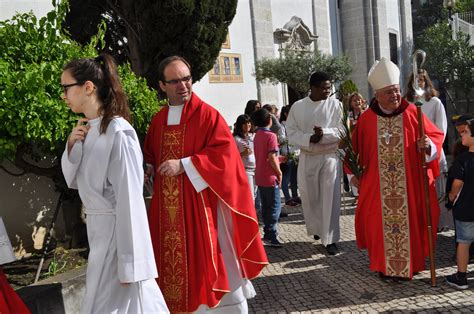 Catequese Da Paróquia De Benfica Lisboa Missa Vespertina De Domingo De