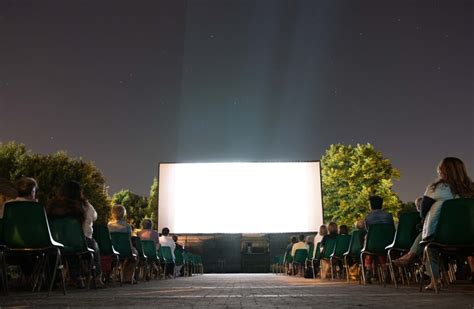 Sospesi i corsi di attività motoria per la Terza Età e il Cinema d