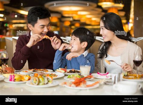 Chinese Buffet Hi Res Stock Photography And Images Alamy