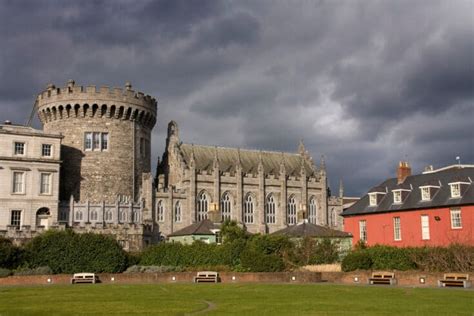 35 Famous Ireland Landmarks Youll Want To Visit In 2021 I Boutique