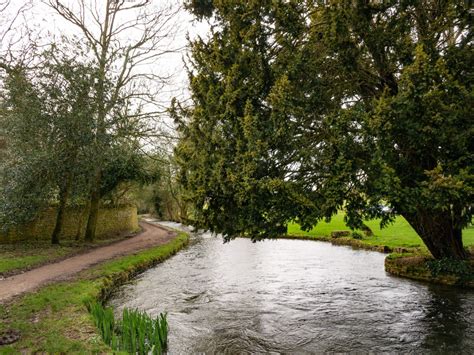 A Quick Guide to Lower Slaughter in the Cotswolds - Life Well Wandered