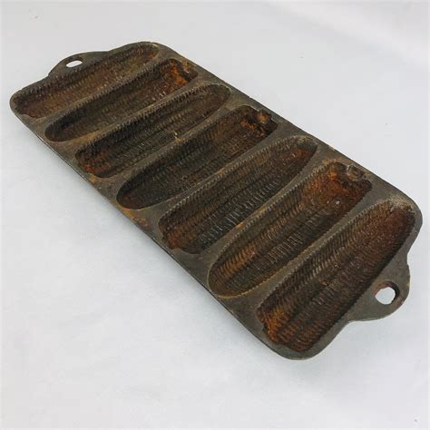 Antique Cast Iron Cornbread Pan 7 Stick Etsy