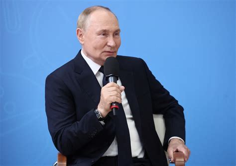 Vladimir Putin Moğolistan a tutuklanmadan ulaştı