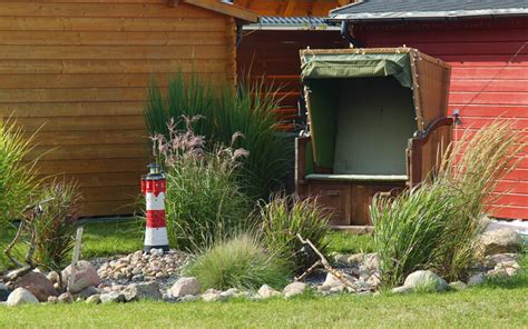 Landhausgarten Idee Strandkorb Sitzgruppe Auf Der Terrasse