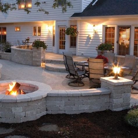 Backyard patio idea - FaveThing.com