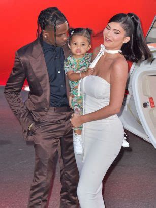 PHOTOS Kylie Jenner Et Sa Fille Stormi Sur Le Tapis Rouge Pour L Avant